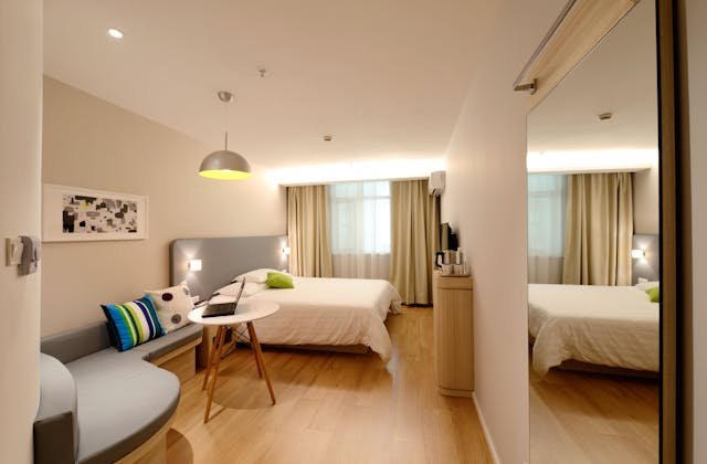 Room 302